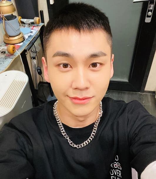 ‘비투비’ 정일훈, 육성재·임현식이어 군대 입대(+ 사진有)