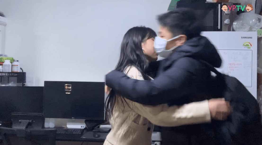 8개월만에 집에 온 남자친구 때문에