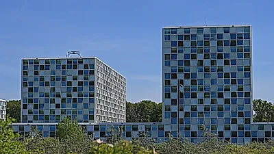 미국, 국제형사재판소(ICC) 기관 전체 제재…달러·금융 거래 차단, 180일 한시 허가